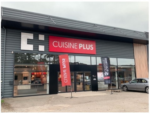Franchise Cuisine Plus : Nantes Saint-Herblain (44), le magasin de Julien Gloria ré-ouvre avec le nouveau concept 