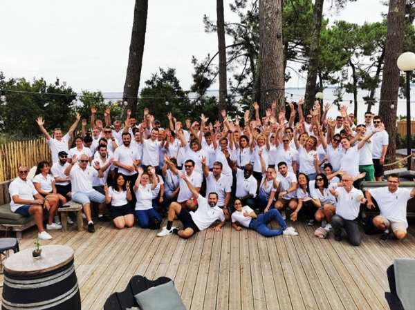 Groupe Zephyr : interview de Nicolas Hurtiger et Rym Belkora, président et directrice générale de la franchise Free Dom