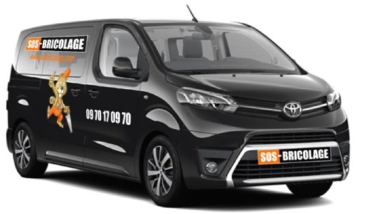 Franchise SOS Bricolage : nouveau partenariat TOYOTA 