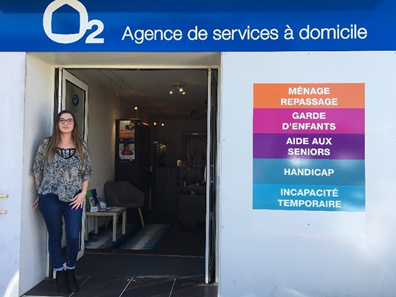 Franchise O2 Care Services : à 22 ans, Amélie Poly reprend la franchise O2 Care Services Mont-de-Marsan et recrute 8 CDI