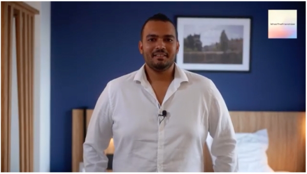 Interview de Pierre Deguigné, responsable e-marketing et informatique de la franchise Hôtel AKENA Interview de Pierre Deguigné, responsable e-marketing et informatique de la franchise Hôtel AKENA