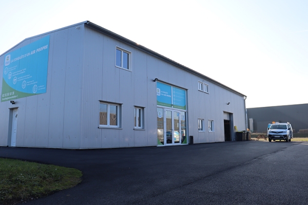 Simon BOUDET, Responsable Marketing de la franchise FHV répond à choisir sa franchise