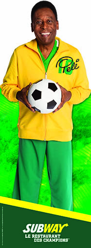 La franchise SUBWAY® revêt sa tenue de Restaurant des Champions avec Pelé