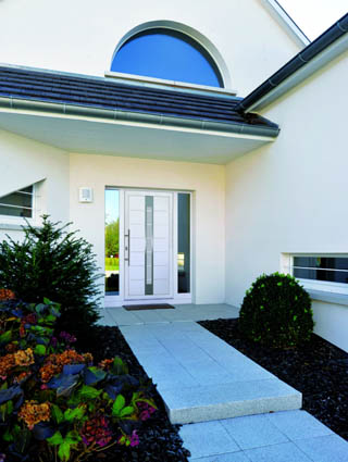 La franchise Tryba propose des vitrages ornés d