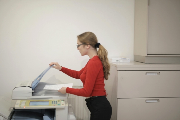 Quels sont les différents types de photocopieurs et leurs caractéristiques spécifiques ?