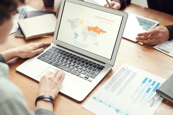 Quels sont les avantages d’un logiciel de géomarketing pour les franchises ?
